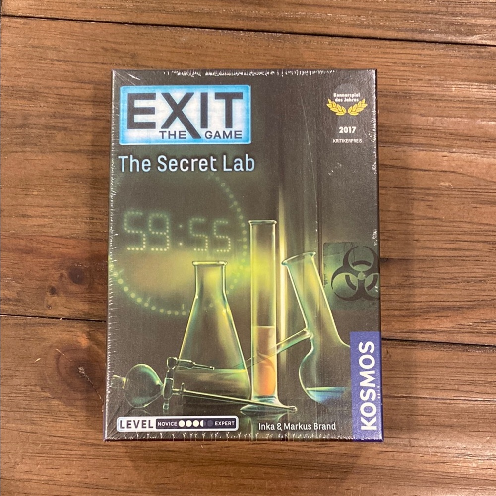 Kosmos Exit: The Secret Lab Game